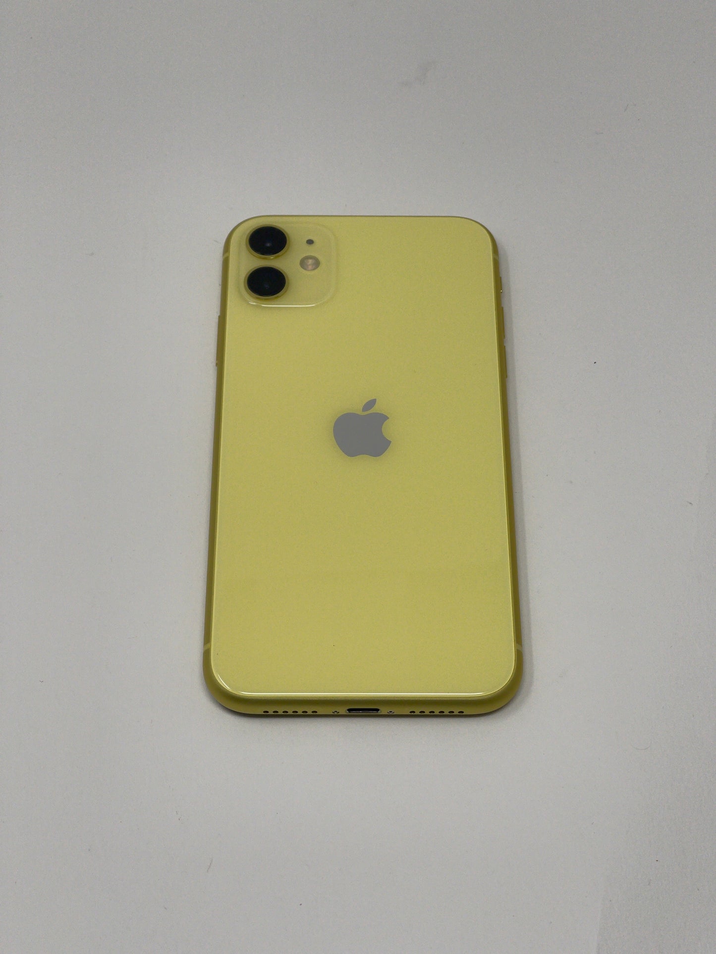 Apple iPhone 11 128GB Unlocked Yellow A2111 MWLH2LL/A BH > 80% Used