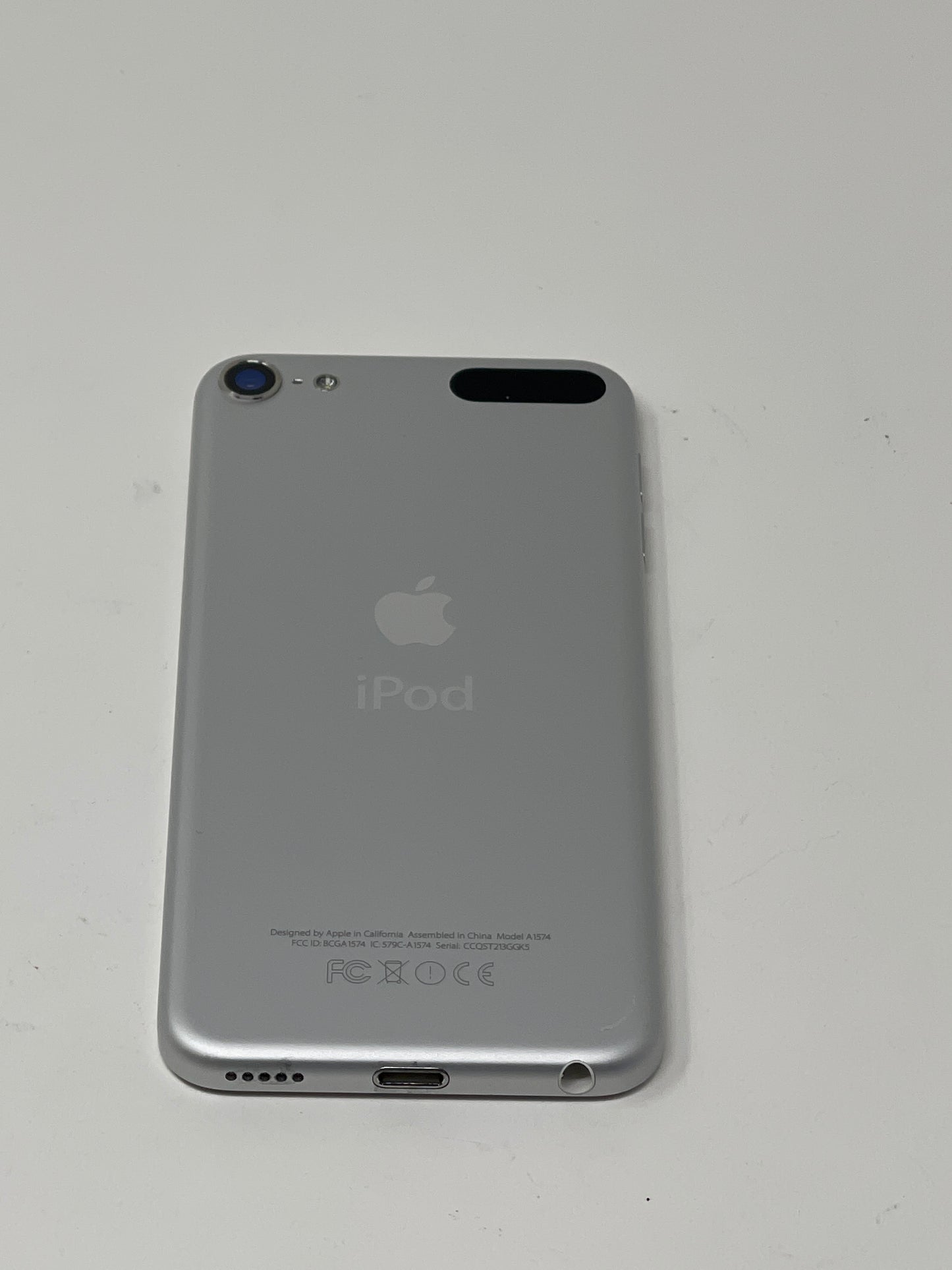 Apple iPod Touch 6th Generation 16GB A1574 Silver WiFi Good
