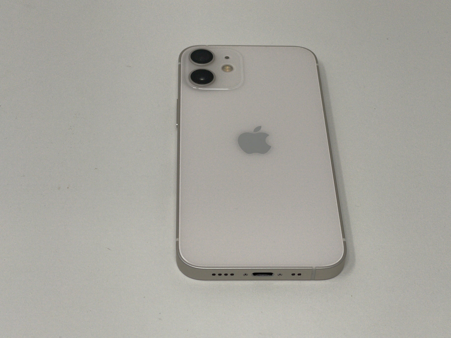Apple iPhone 12 Mini 64GB Unlocked White A2176 MG8G3LL/A