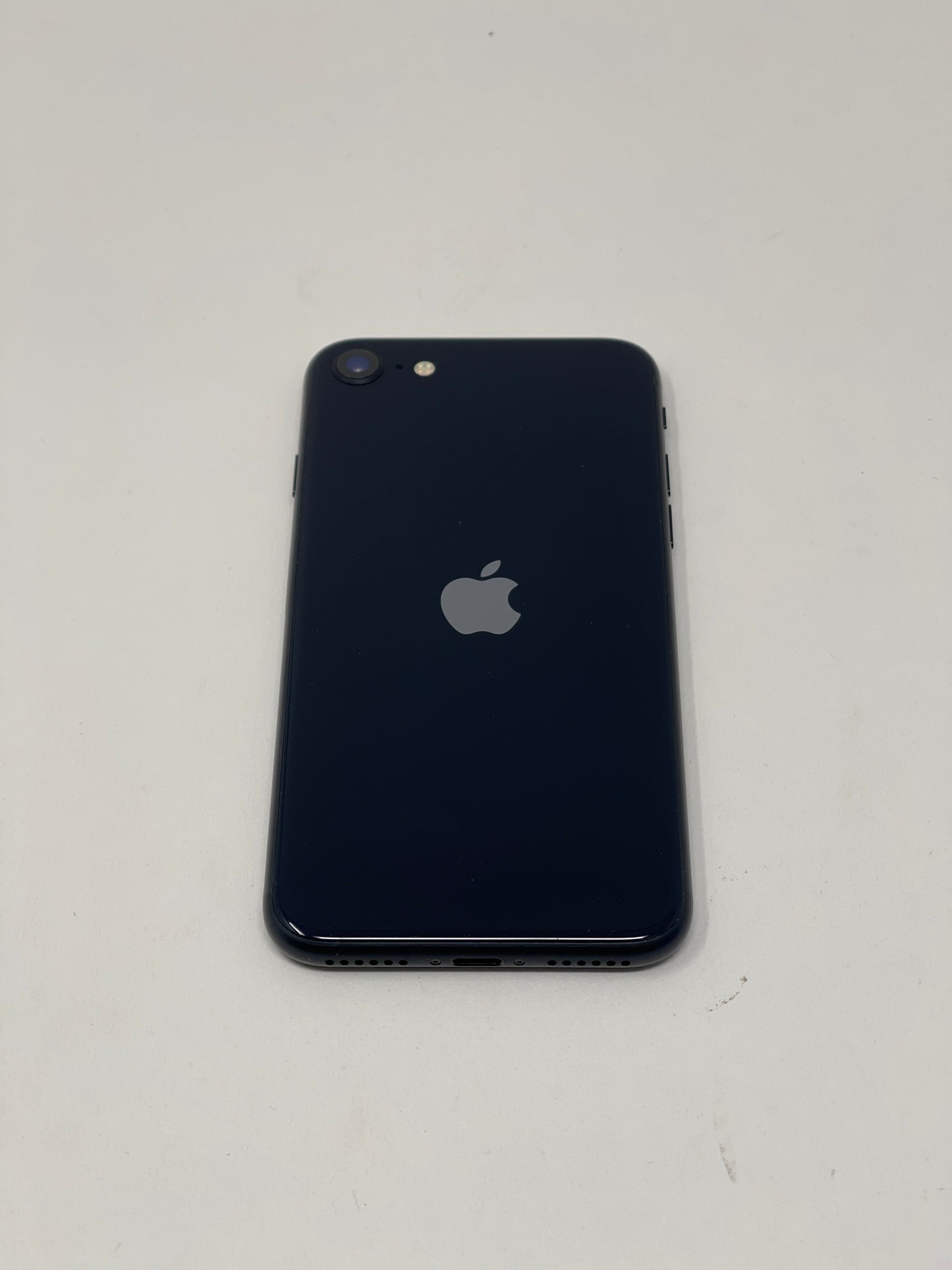 Apple iPhone SE 3rd Gen 2022 64GB Unlocked Midnight A2595 MMY23LL/A