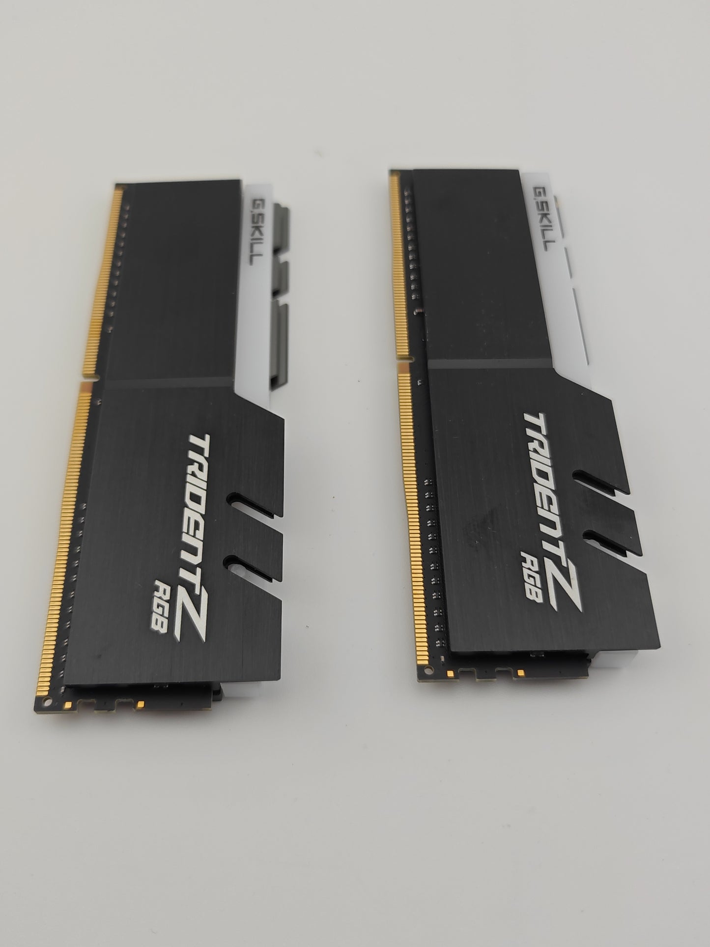 G.SKILL TridentZ RGB 16GB (2 x 8GB) RAM DDR4 3000 (PC4 24000) Memory F4-3000C16D-16GTZR