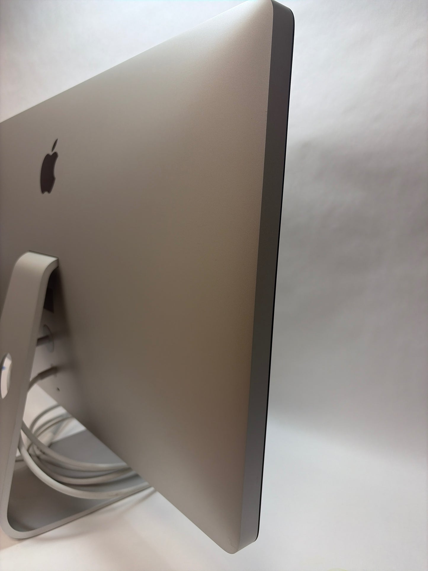 Apple Thunderbolt Display 27 inch A1407 MC914LL/A Widescreen Monitor