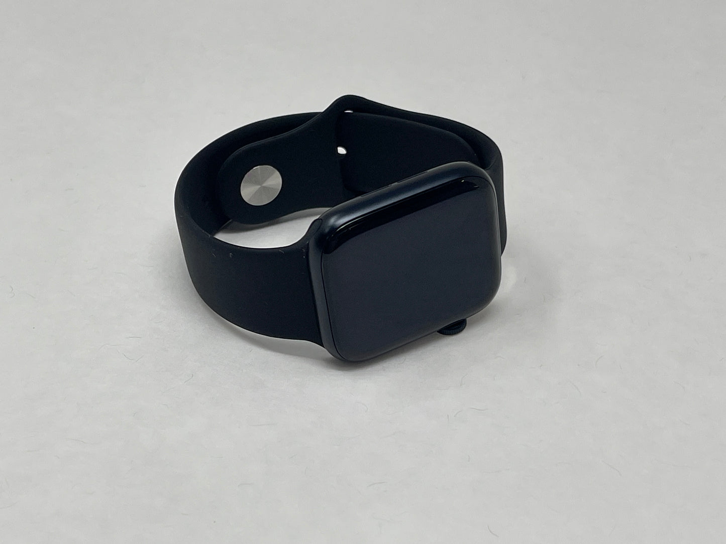 Apple Watch SE 2nd Gen 44mm Midnight Aluminum Case with Black Sport Band A2723 GPS Only