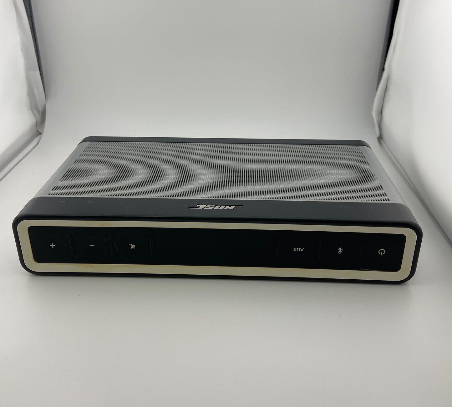 Bose SoundLink Bluetooth Speaker III Silver Gray Used Fair