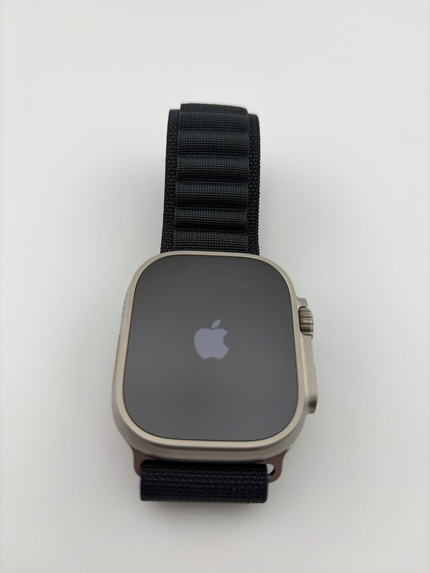 Apple Watch Ultra 49mm Titanium Black Alpine Loop A2622 GPS Cellular Excellent