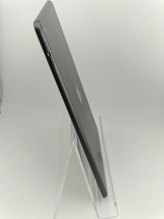 Apple iPad 8th Gen 10.2in 32GB WiFi Space Gray A2270 MYL92LL/A Excellent