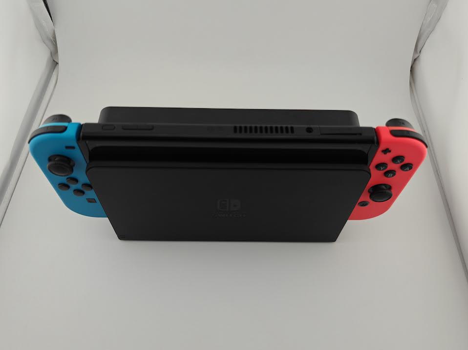 Nintendo Switch OLED 64GB Neon Red and Neon Blue Excellent