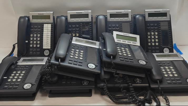 Lot of 10 Panasonic KX-DT343 Digital Business Phone