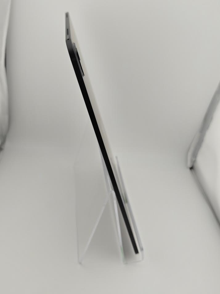 iPad Pro 13 (M5) 256GB WiFi A3360 Space Black with Standard Glass MDYJ4LL/A