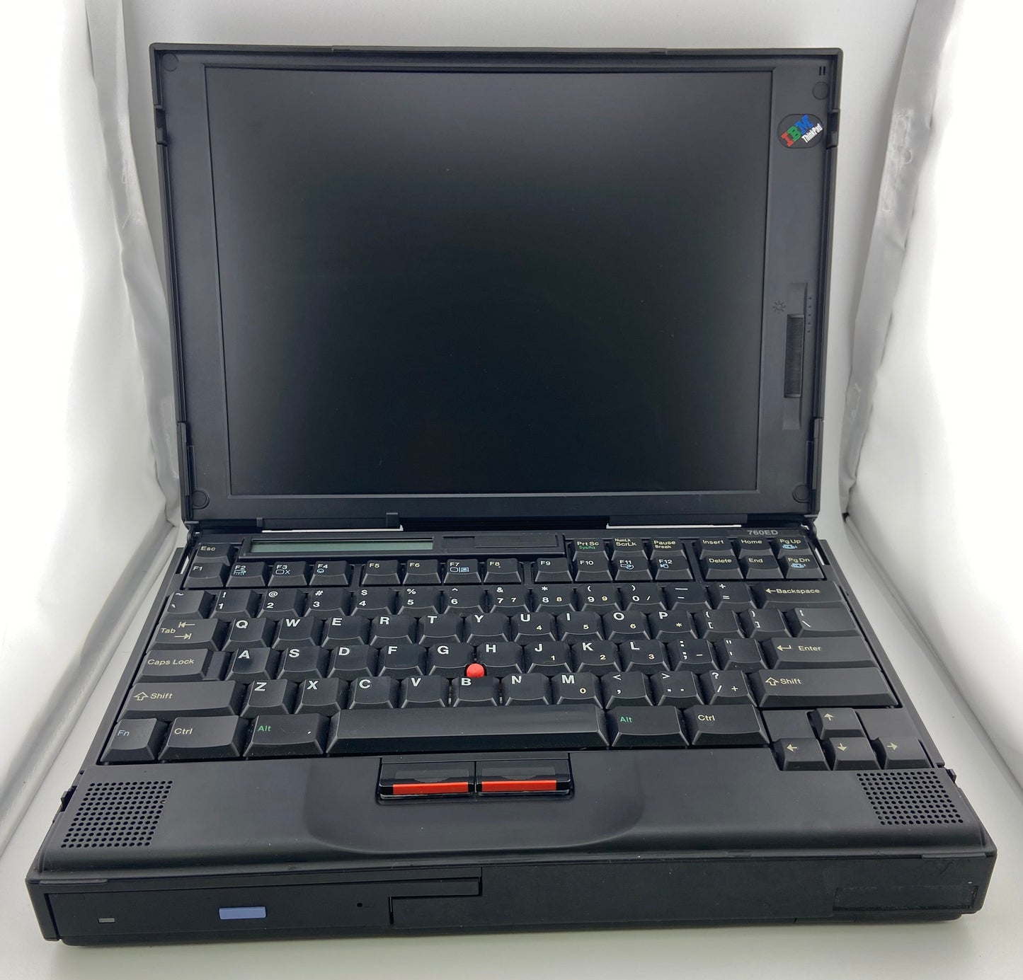 IBM ThinkPad 760ED 9546 Vintage Laptop AS-IS No HDD