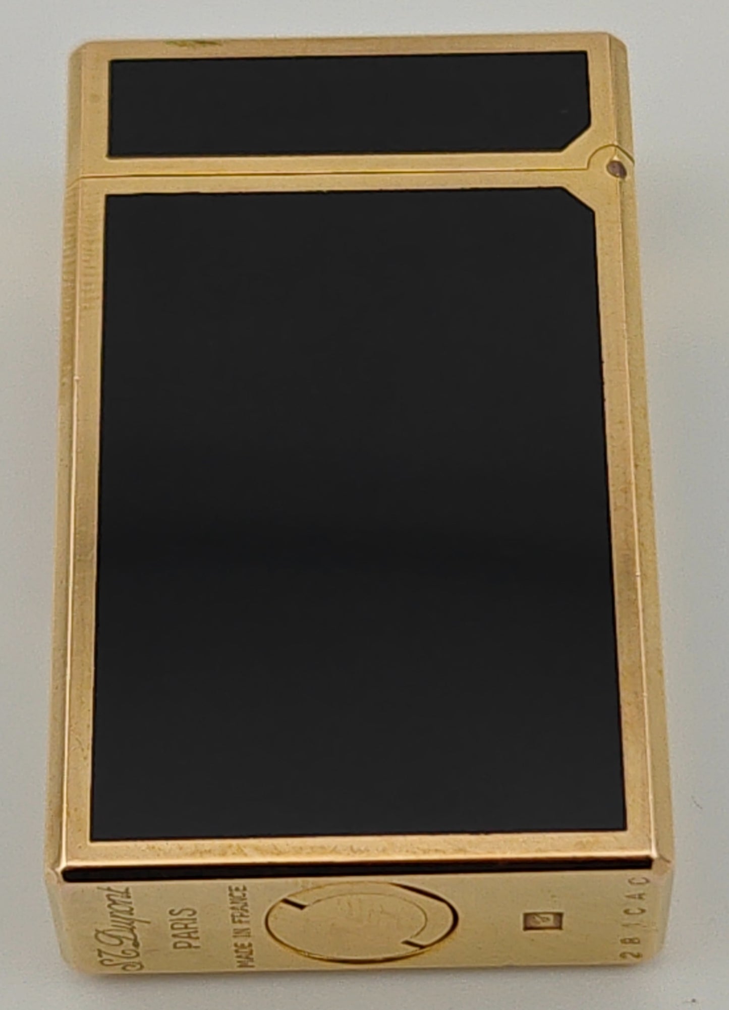 S.T. Dupont Ligne 2 Lacquered Lighter Black & Gold Cigar Lighter
