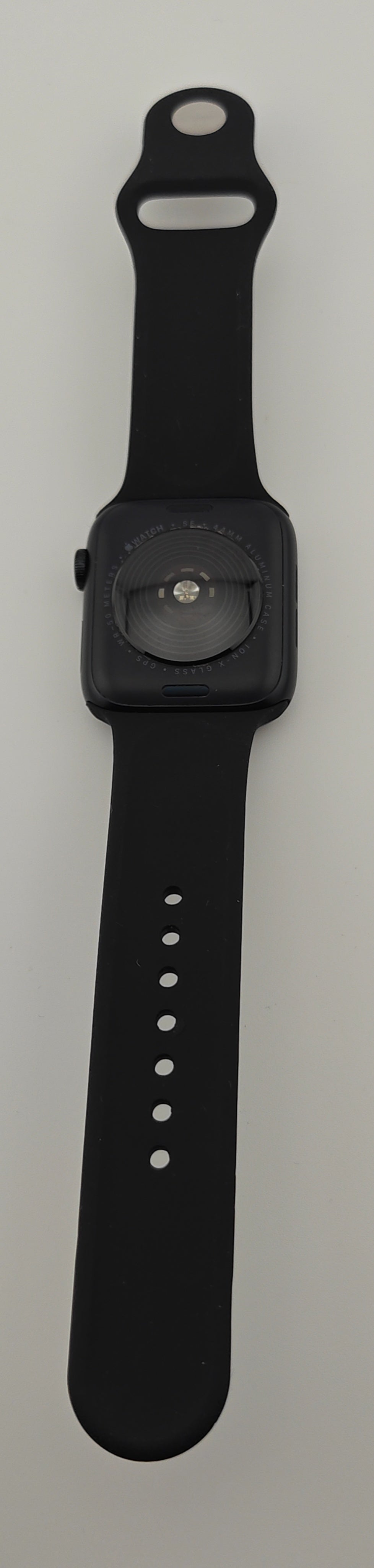 Apple Watch SE 2nd Gen 44mm Midnight Aluminum Case with Black Band A2723 GPS Only