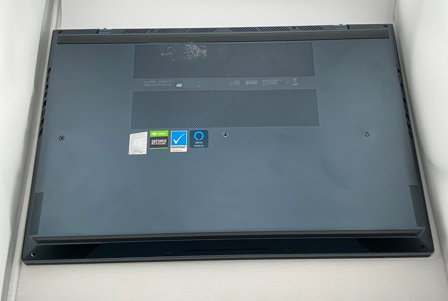 ASUS Zenbook Pro Duo 15 OLED UX582LR Intel i7-10870H 16GB RAM RTX 3070 AS-IS