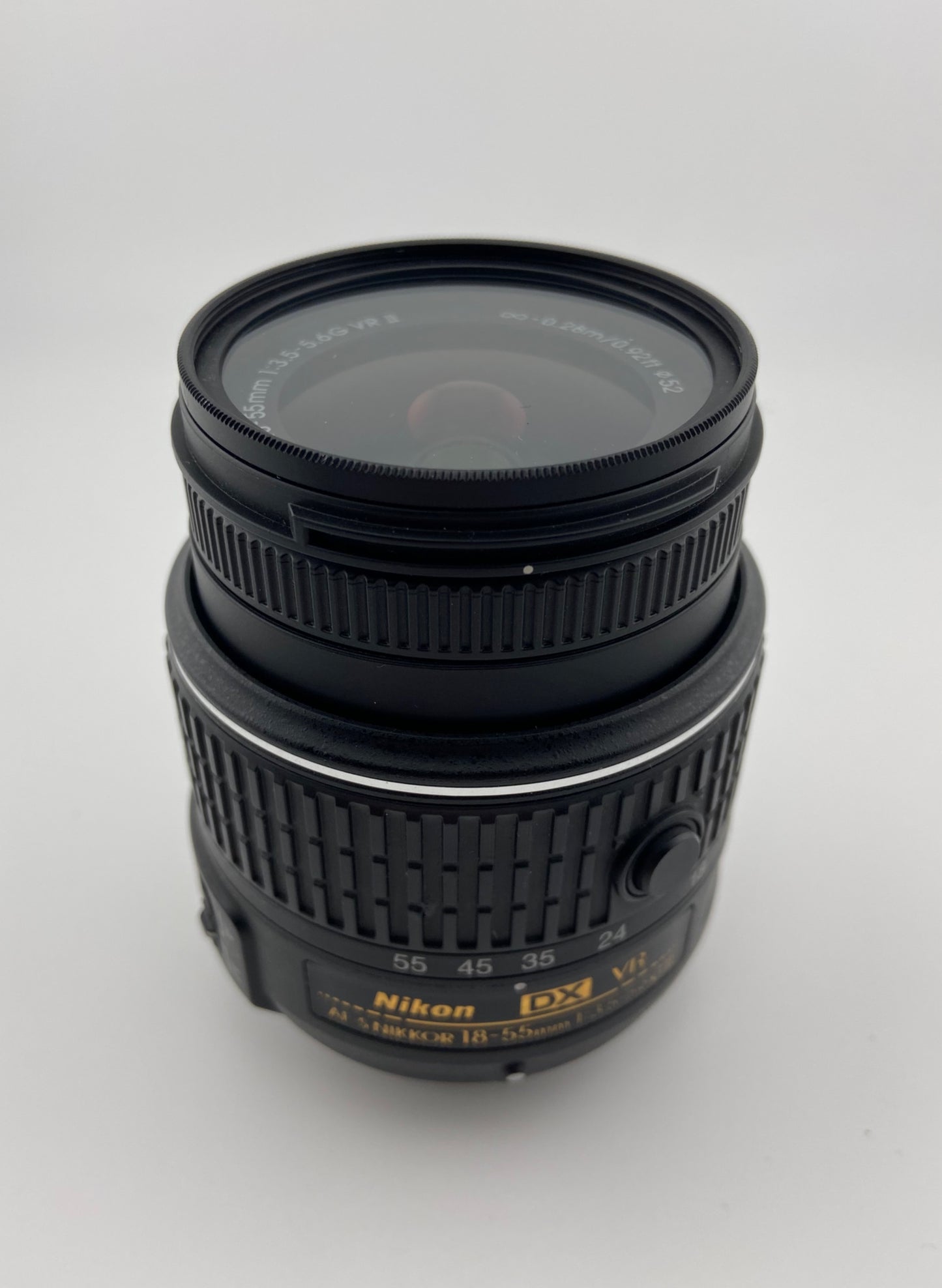 Nikon Nikkor DX AF-S 18-55mm 1:3.5-5.6 G VR II Zoom Lens
