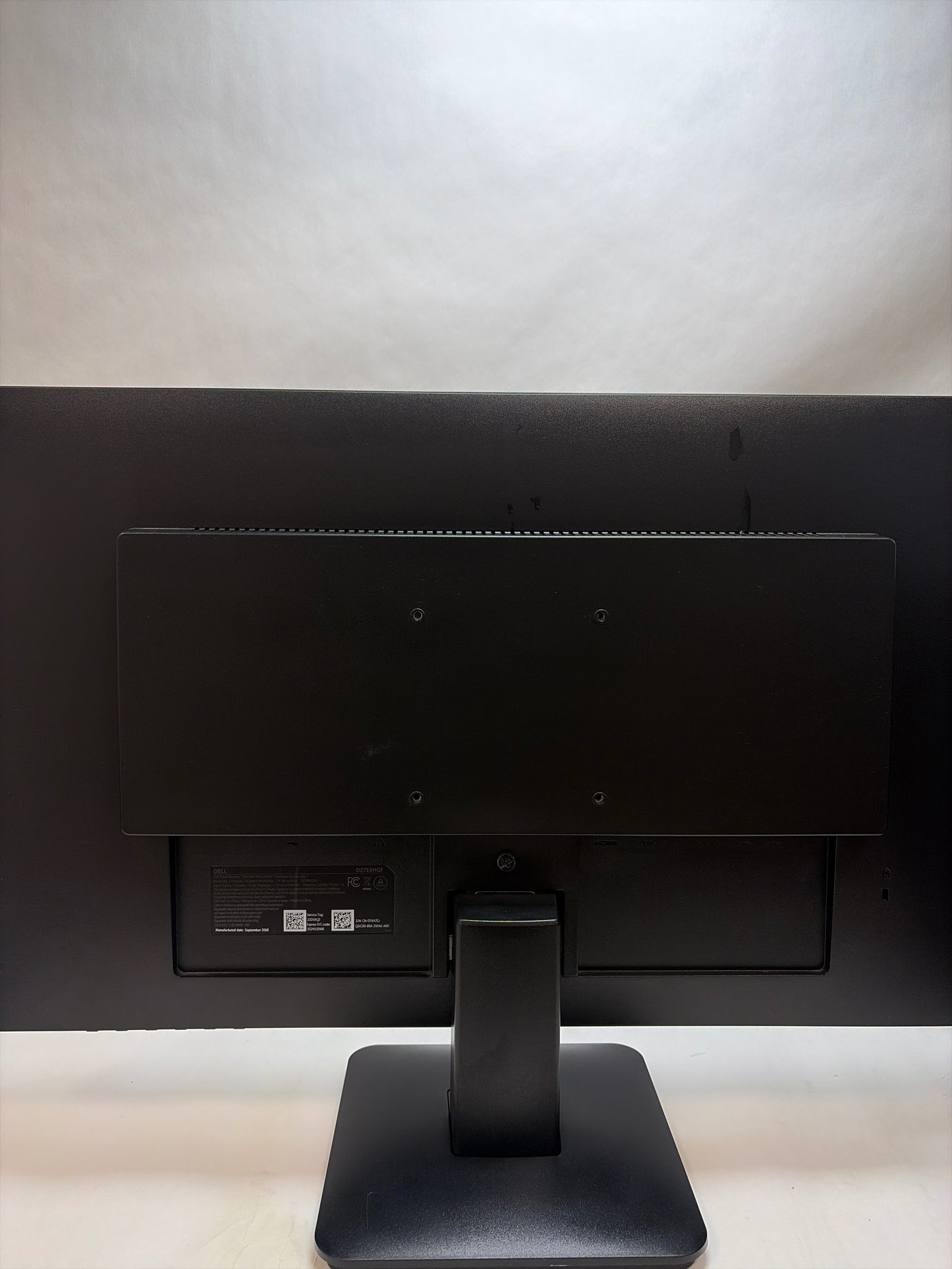 Dell 27in 1920x1080 144hz 2ms AMD Freesync HD LED Gaming Monitor D2719HGF