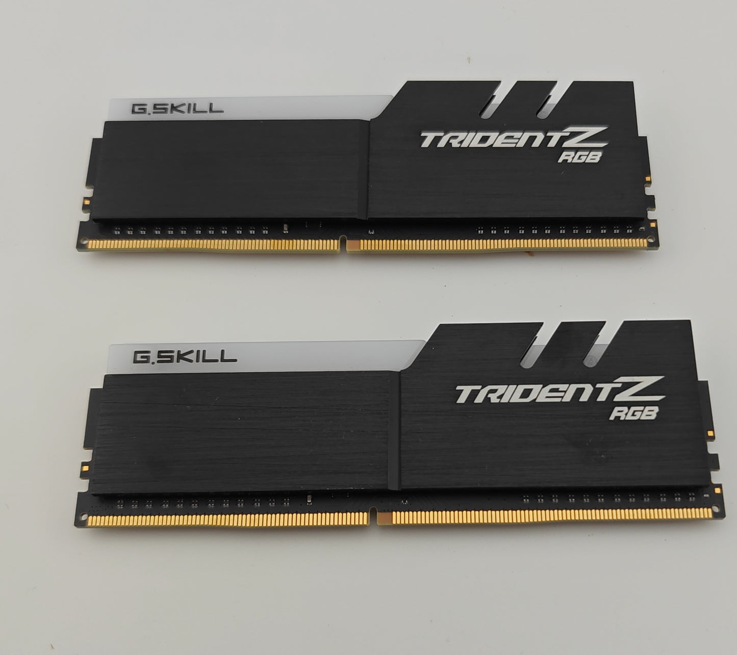G.SKILL TridentZ RGB 16GB (2 x 8GB) RAM DDR4 3000 (PC4 24000) Memory F4-3000C16D-16GTZR