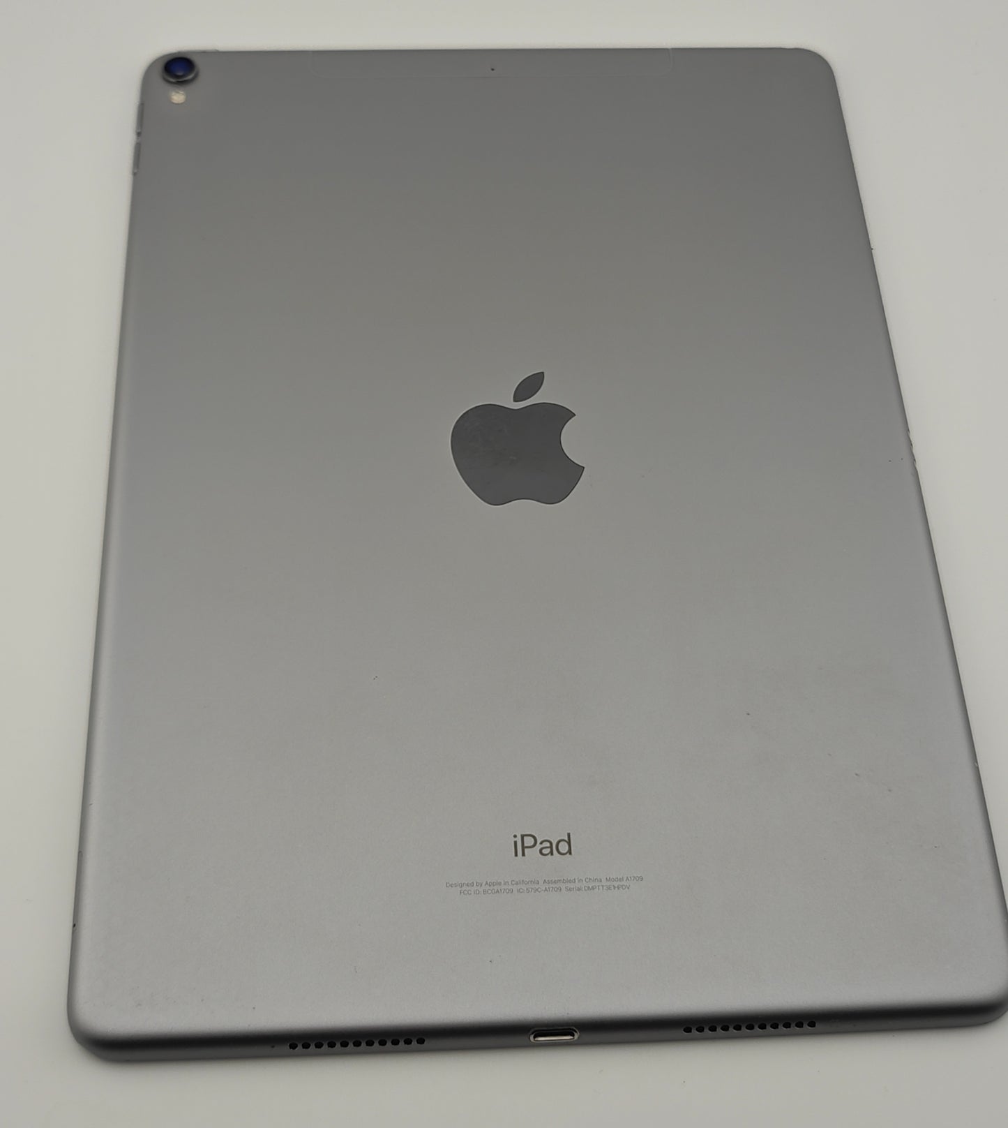 Apple iPad Pro 10.5 256GB Unlocked Cellular WiFi A1709 Space Gray Poor