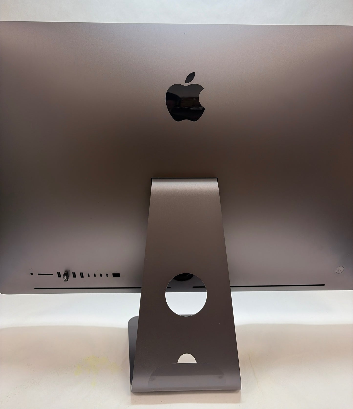 Apple iMac Pro 27in 5K Retina Intel Xeon W 3.2GHz 1TB SSD 32GB RAM A1862 2017