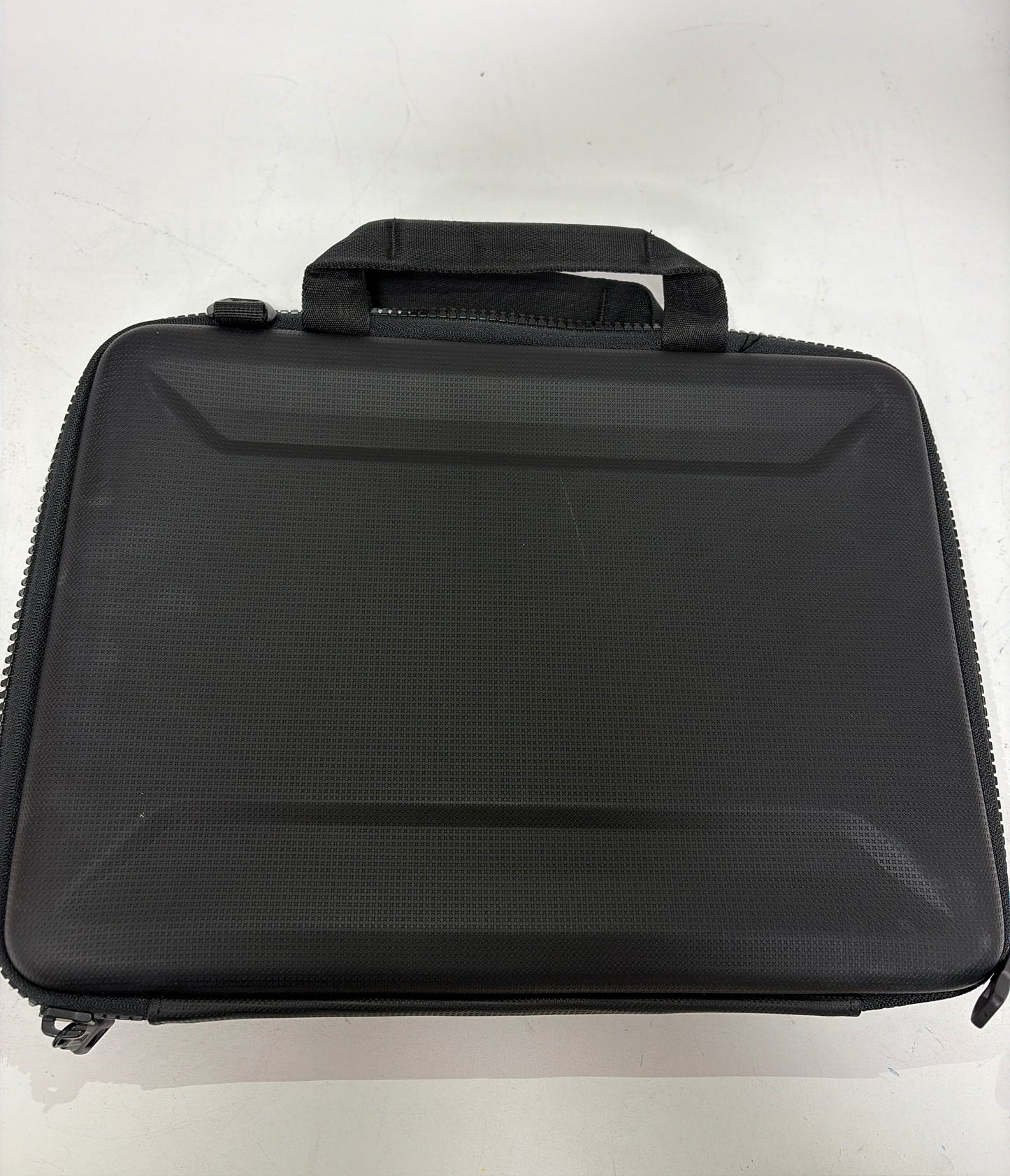 THULE Gauntlet Laptop Sleeve Carrying Case Black
