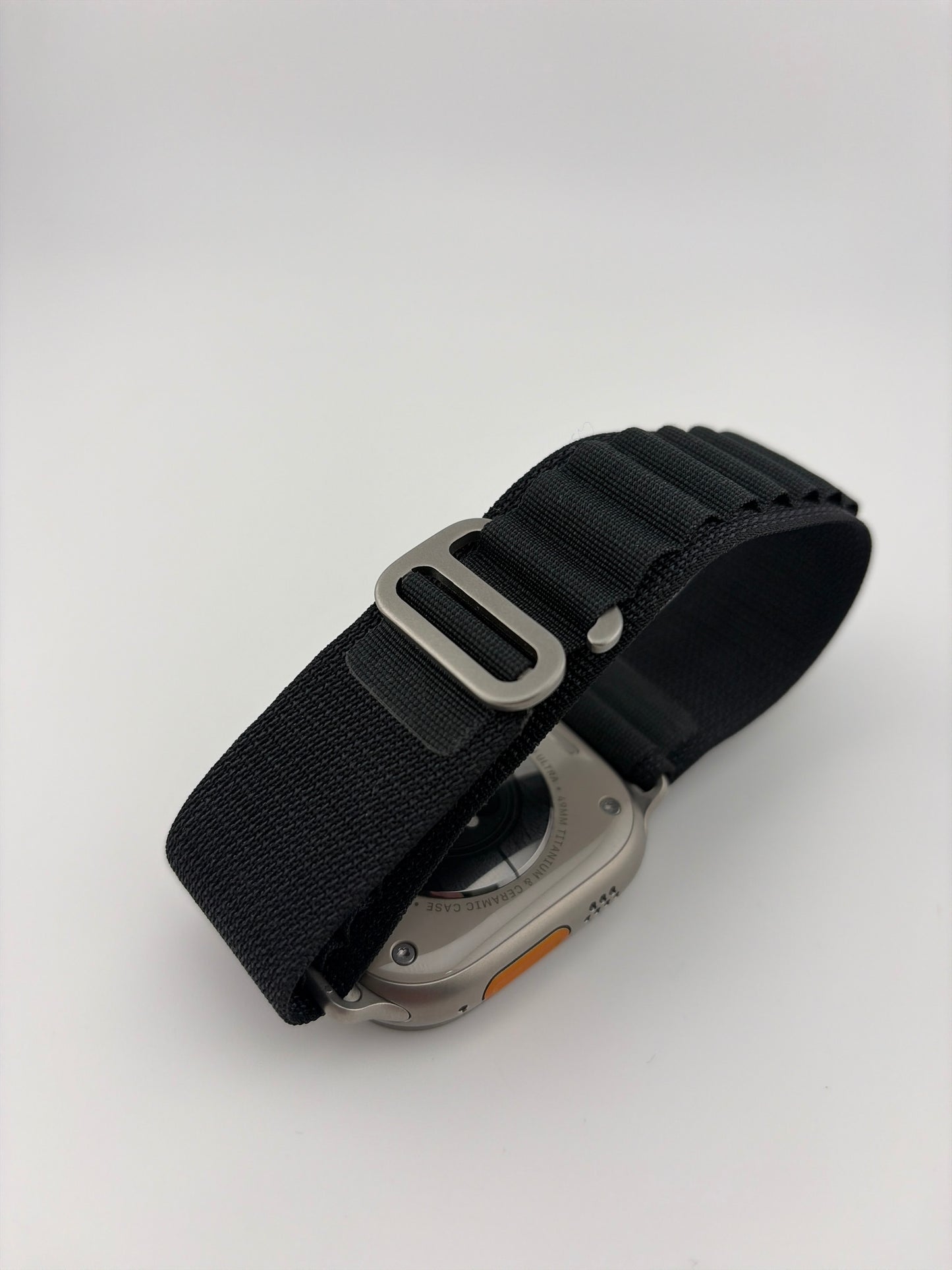 Apple Watch Ultra 49mm Titanium Black Alpine Loop A2622 GPS Cellular Excellent