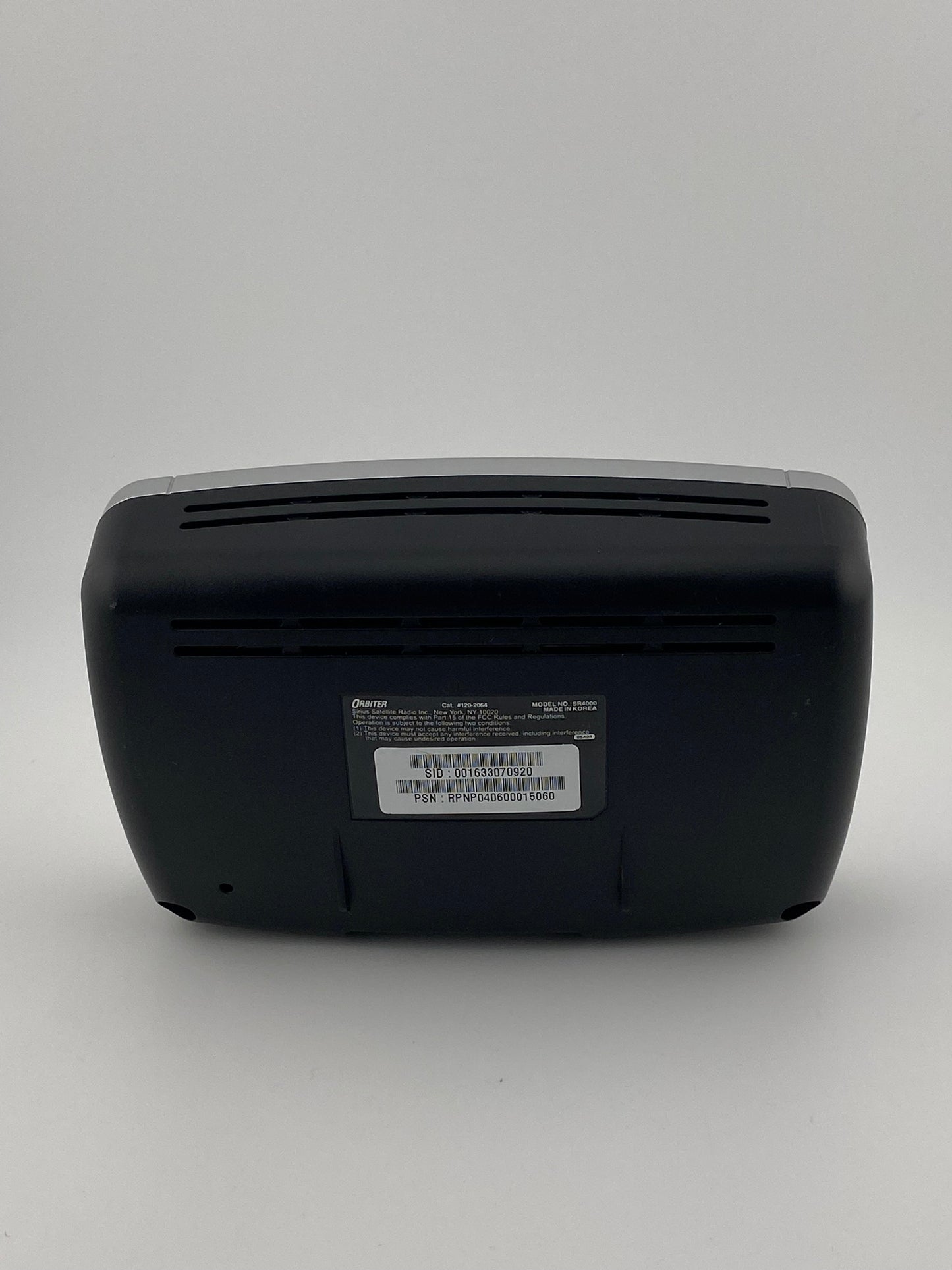 Sirius Orbiter SR4000 Satellite Radio Receiver with Home & Mobile Docking Stations