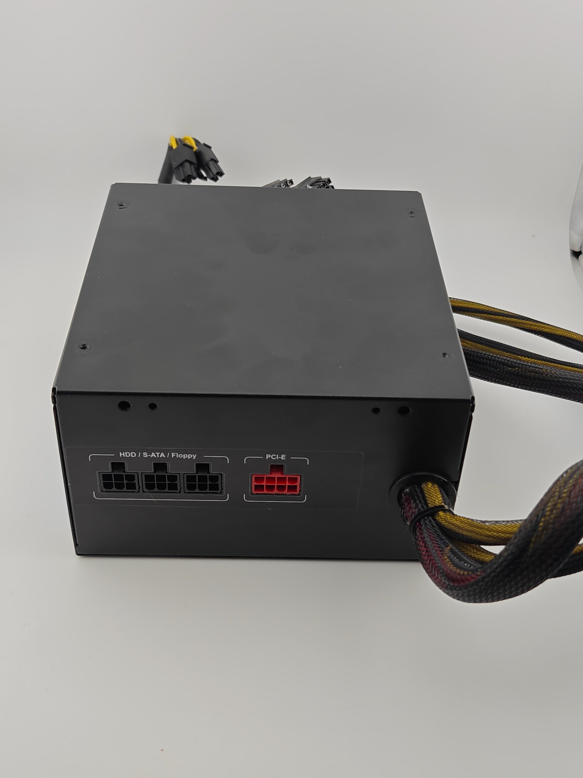 img-hash:f650df47c12380be907050295c5b513f33e927455fadc8173f3e8348cfc5229f