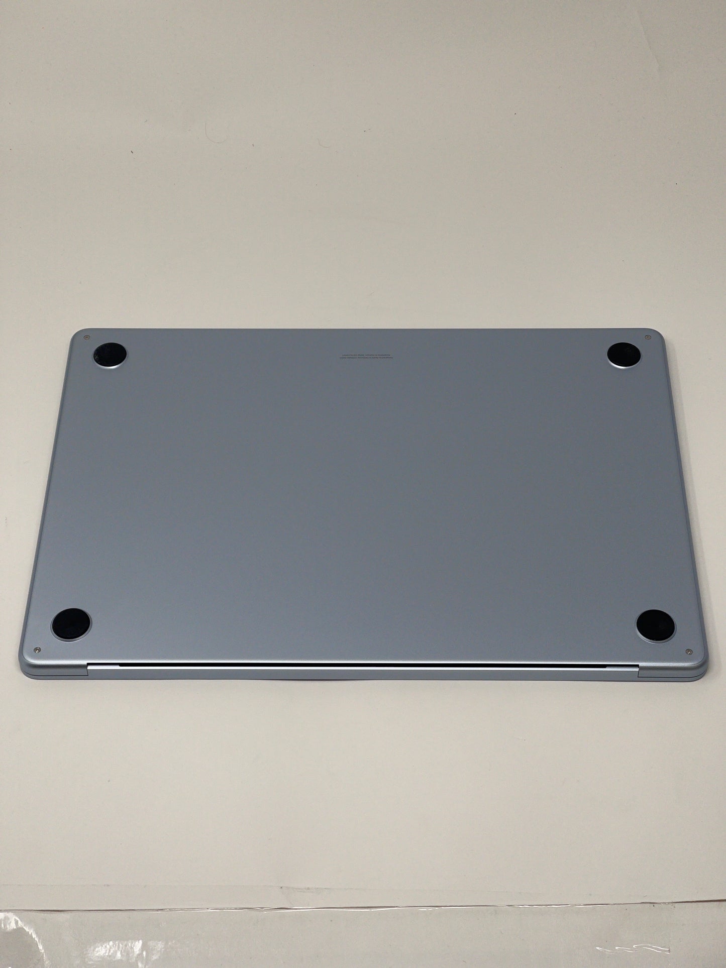 Apple Macbook Air M4 Chip 10-Core 15in 256GB SSD 16GB RAM 10-Core GPU A3241 2025 Sky Blue