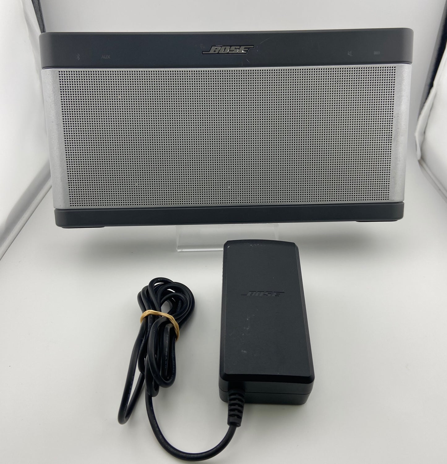 Bose SoundLink Bluetooth Speaker III Silver Gray Used Fair