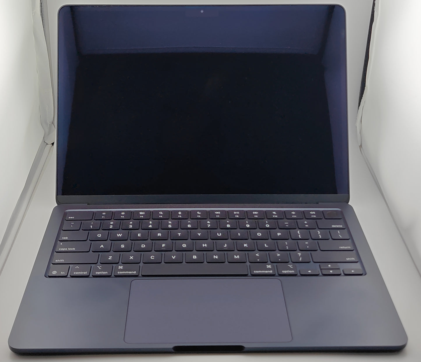 Apple Macbook Air 13in M4 256GB SSD 16GB RAM 8 Core GPU A3240 2025 Excellent