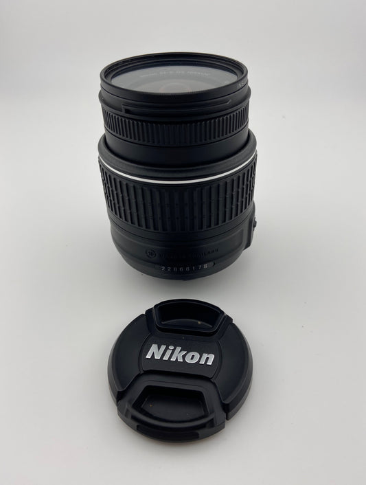 Nikon Nikkor DX AF-S 18-55mm 1:3.5-5.6 G VR II Zoom Lens