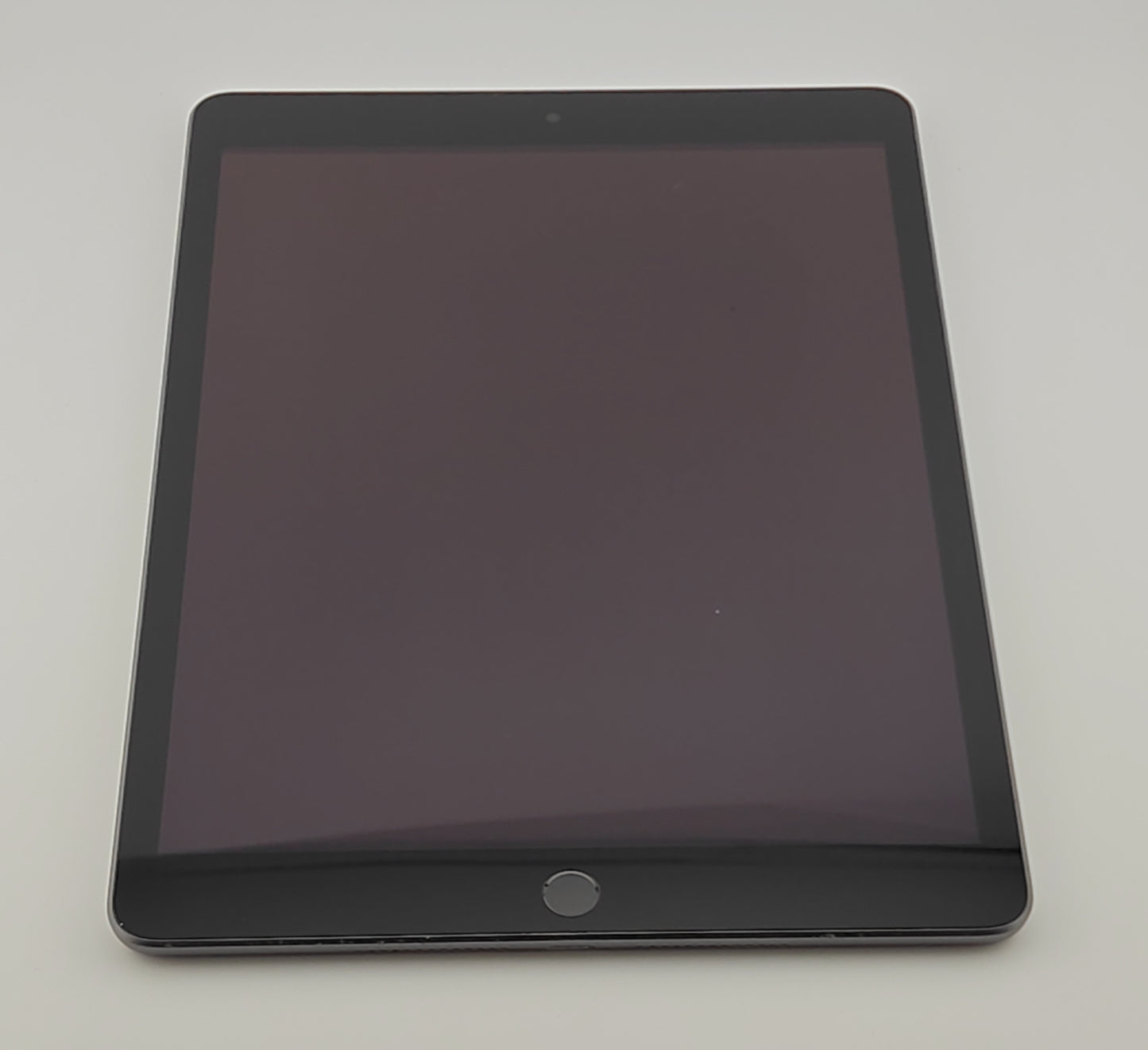Apple iPad 9th Gen 64GB WiFi Space Gray A2602 MK2K3LL/A Good