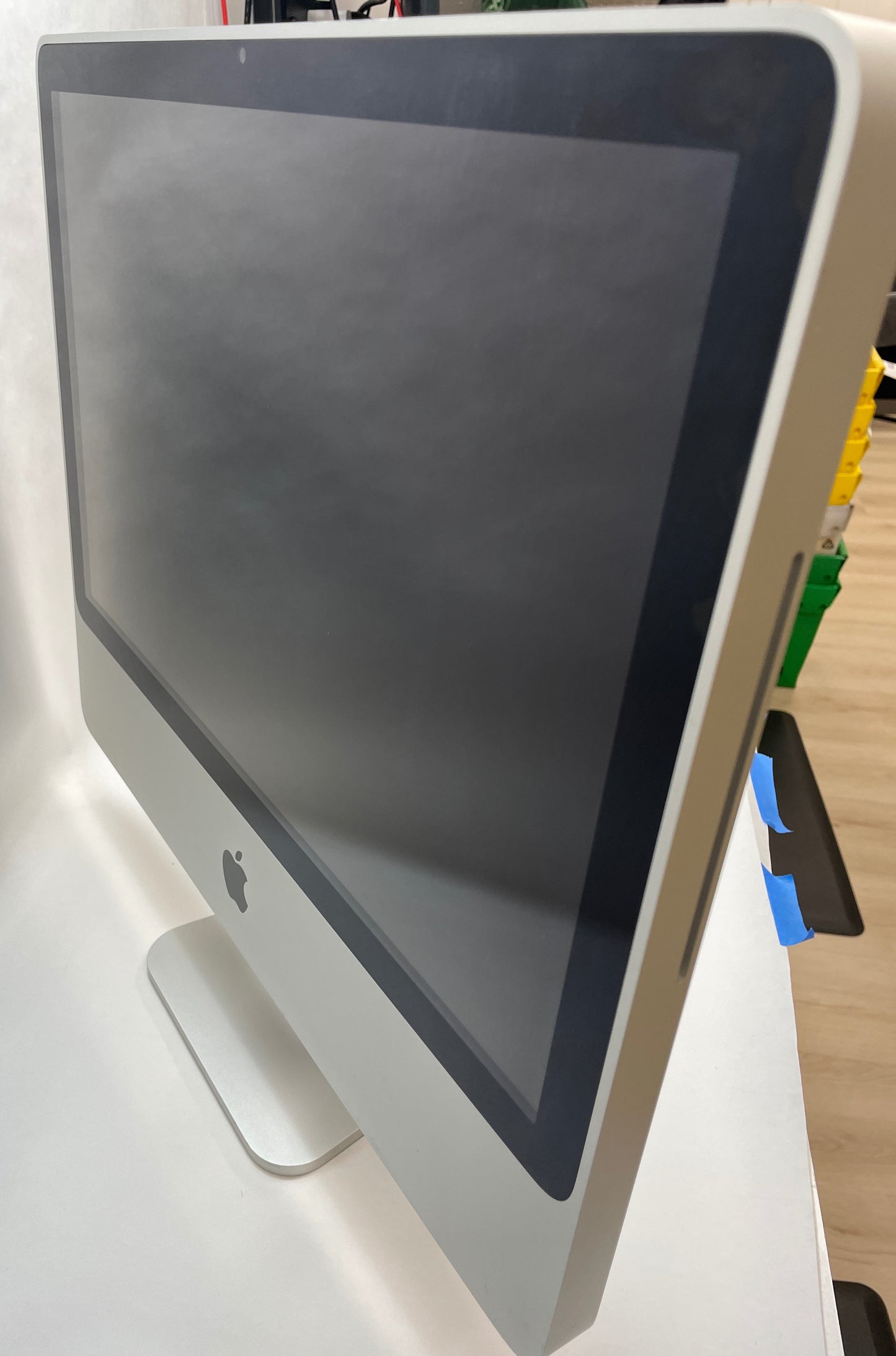 Apple iMac 20in Core 2 Duo 2.66GHz 320GB HD 2GB RAM Early 2008 A1224
