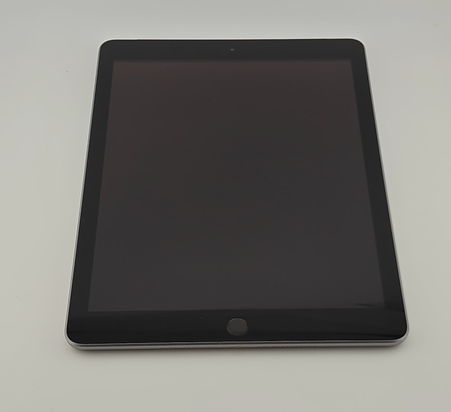 Apple iPad 6th Generation 32GB Unlocked Cellular WiFi A1954 Space Gray  Good