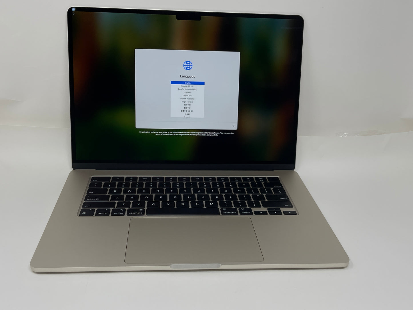 Apple Macbook Air M2 Chip 8-Core 15in 512GB SSD 8GB RAM A2941 2023 Starlight