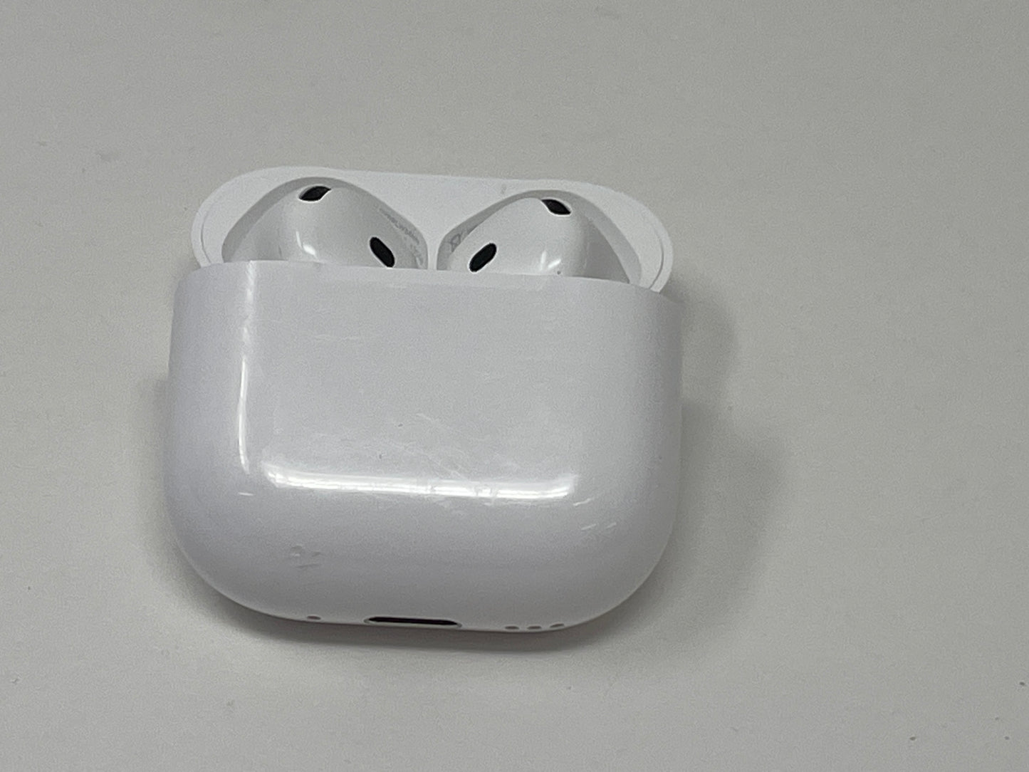 Apple Airpods 4 with ANC MXP93LL/A Good