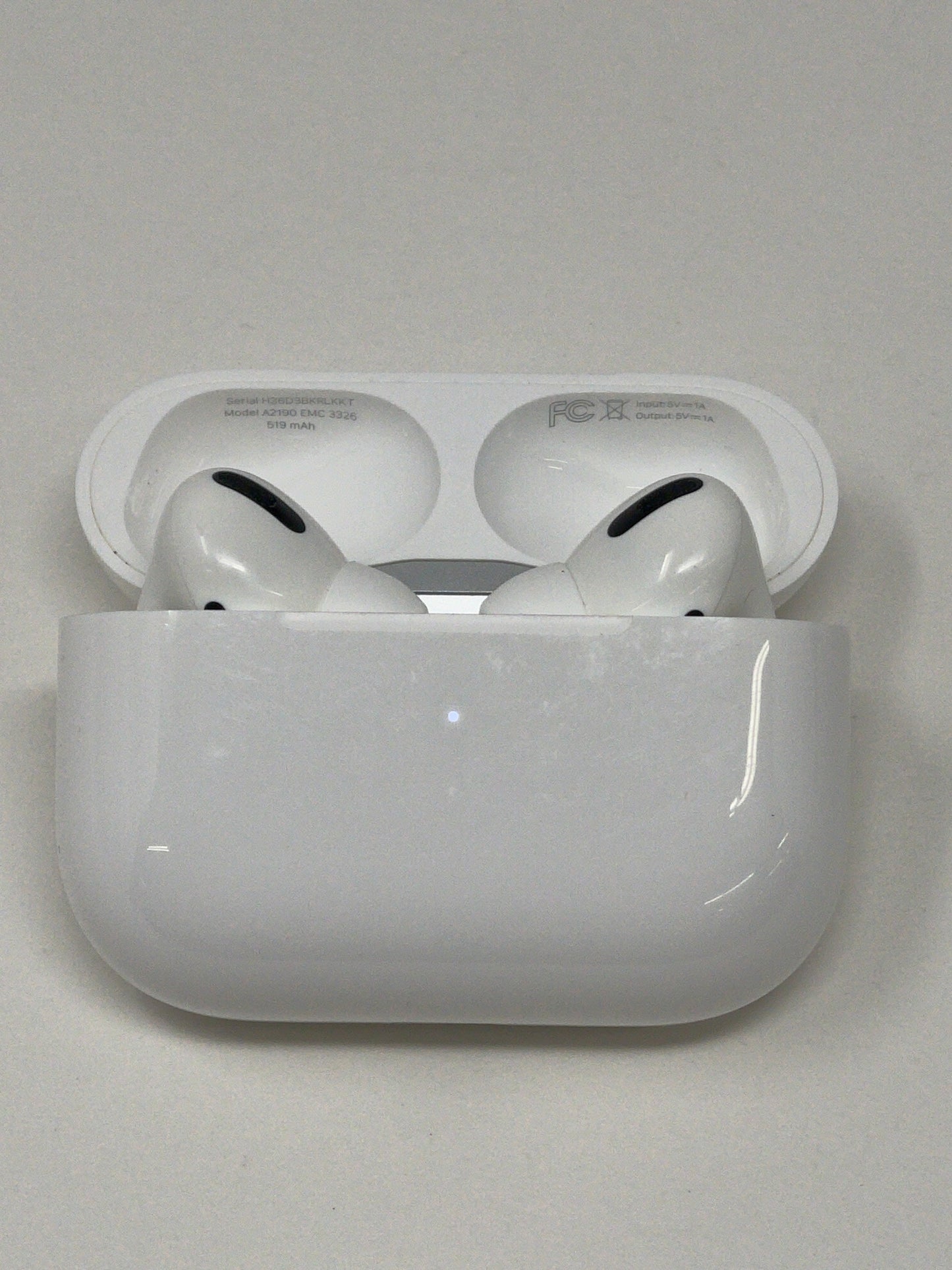 Apple Airpods Pro 1st Gen with Wireless Charging Case MWP22AM/A Excellent