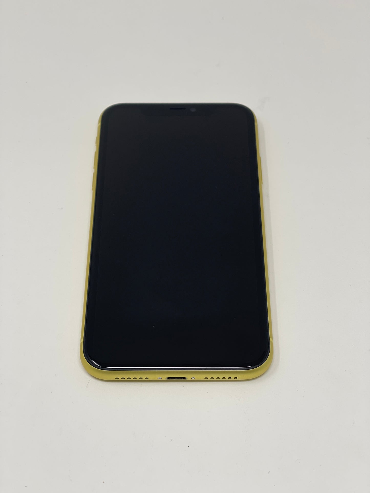 Apple iPhone 11 128GB Unlocked Yellow A2111 MWLH2LL/A BH > 80% Used
