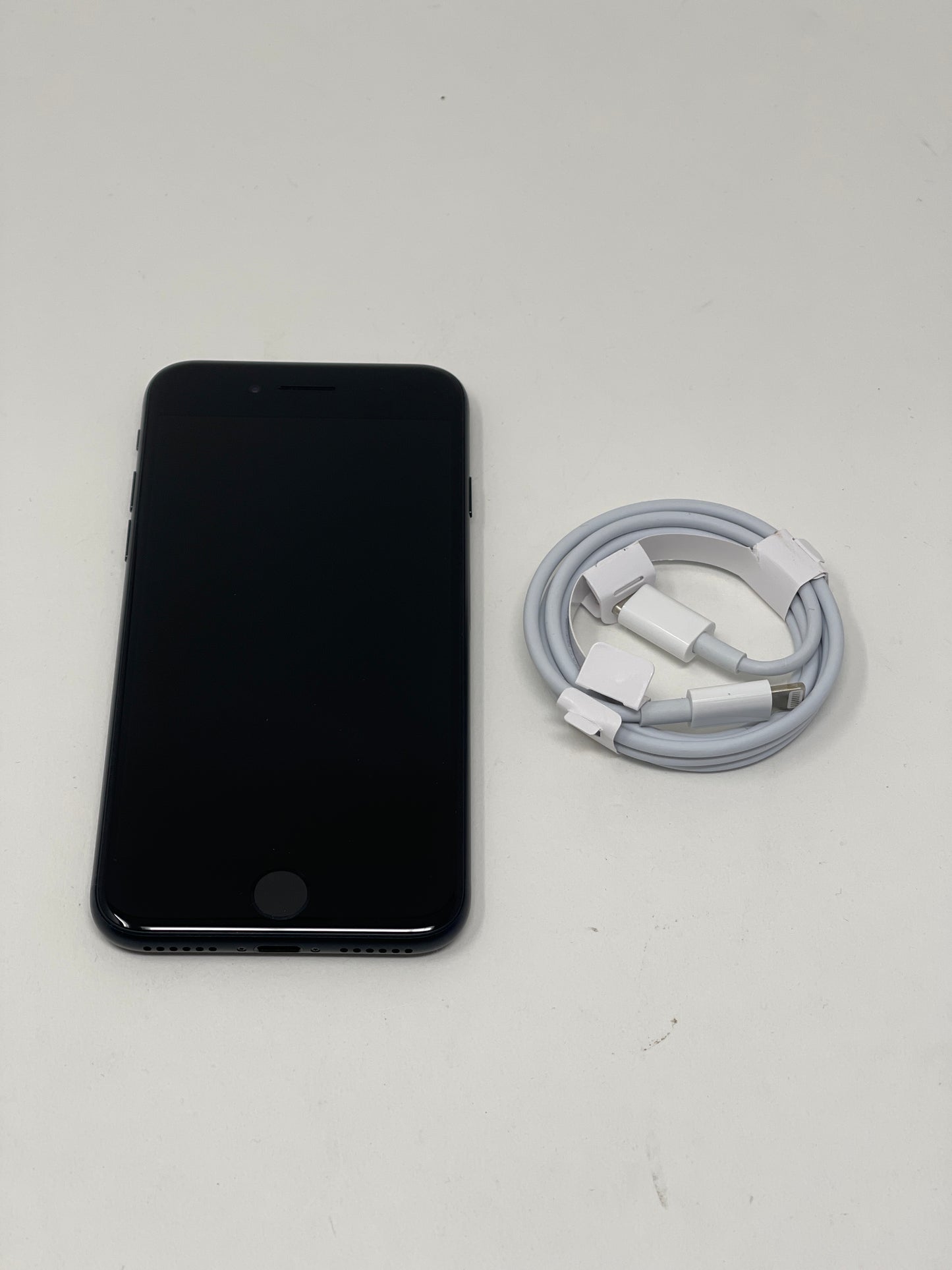Apple iPhone SE 3rd Gen 2022 64GB Unlocked Midnight A2595 MMY23LL/A