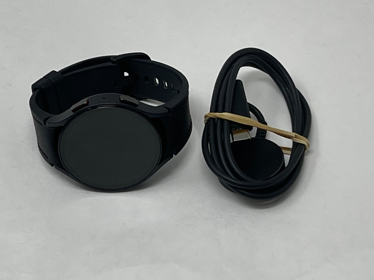 Samsung Galaxy Watch 6 44MM Bluetooth WiFi SM-R940N Black Very Good