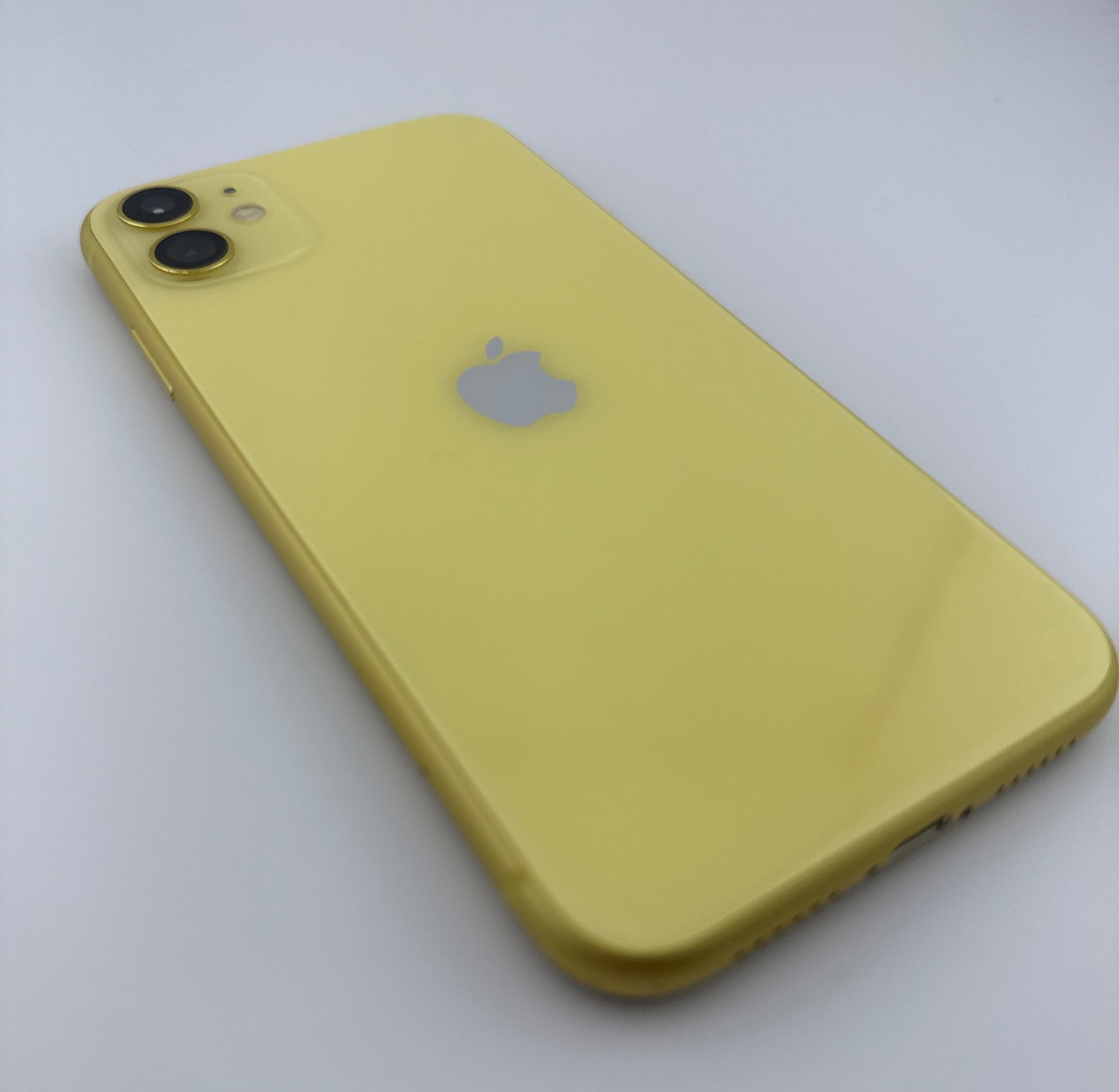 Apple iPhone 11 256GB Unlocked A2221 Yellow MWLP2LL/A