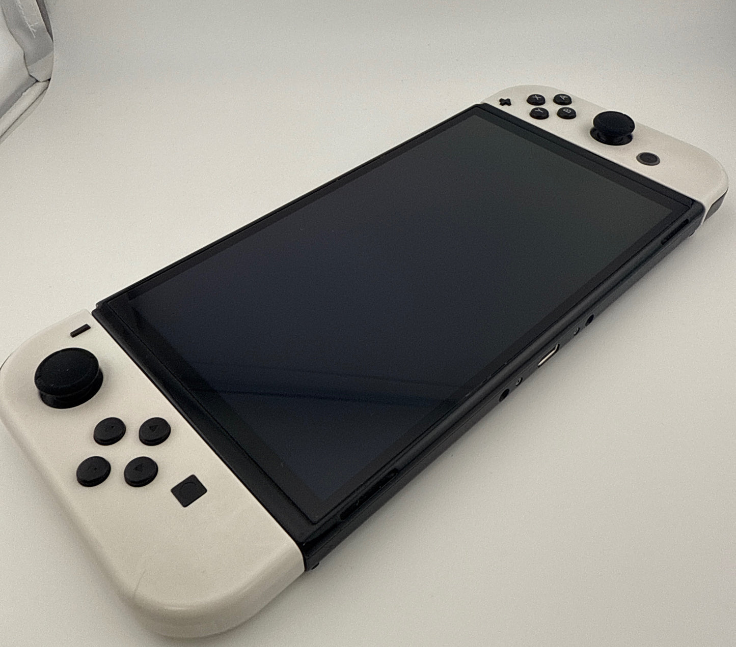 Nintendo Switch OLED 64GB White