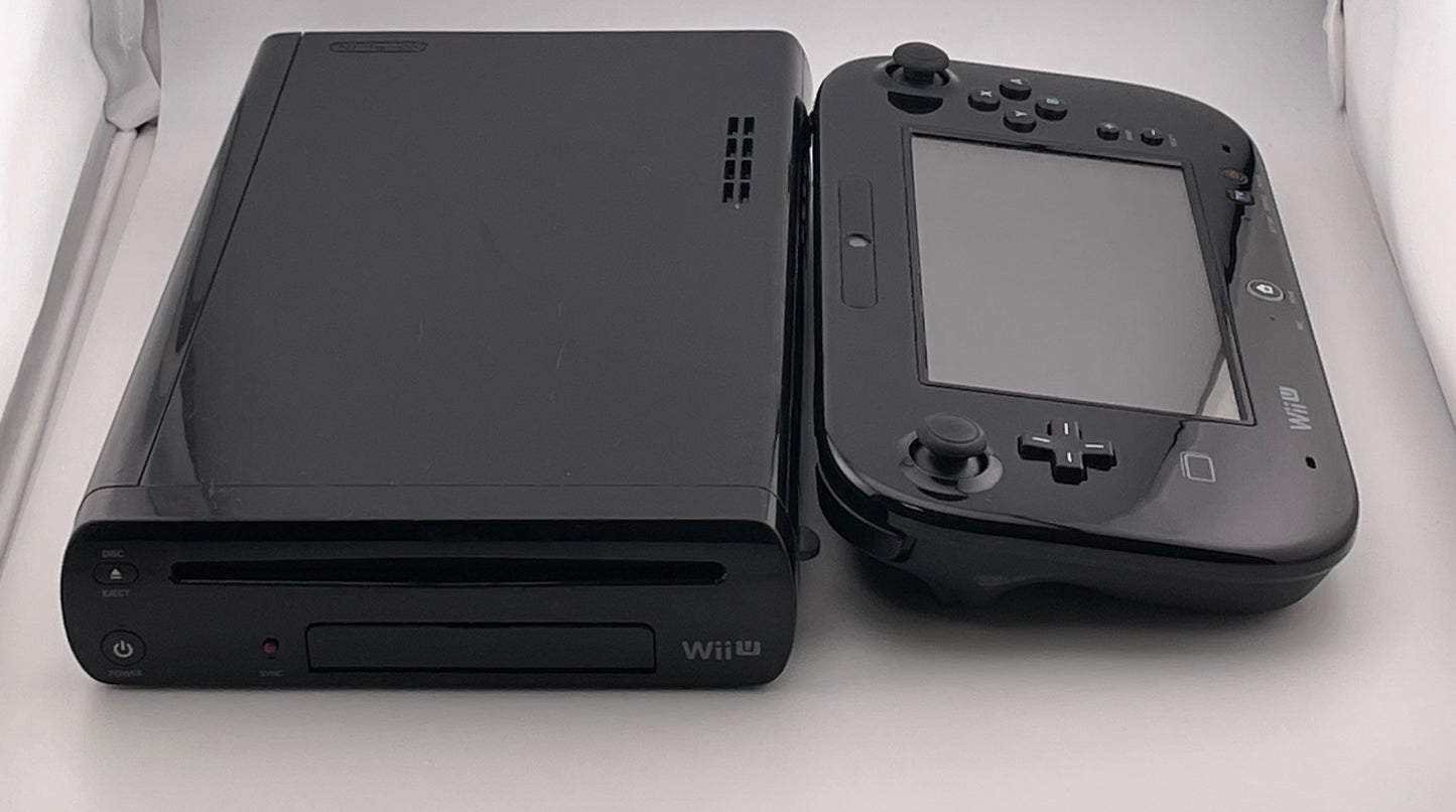 Nintendo Wii U 32GB Deluxe Console Bundle + 2 Wii Remotes Good