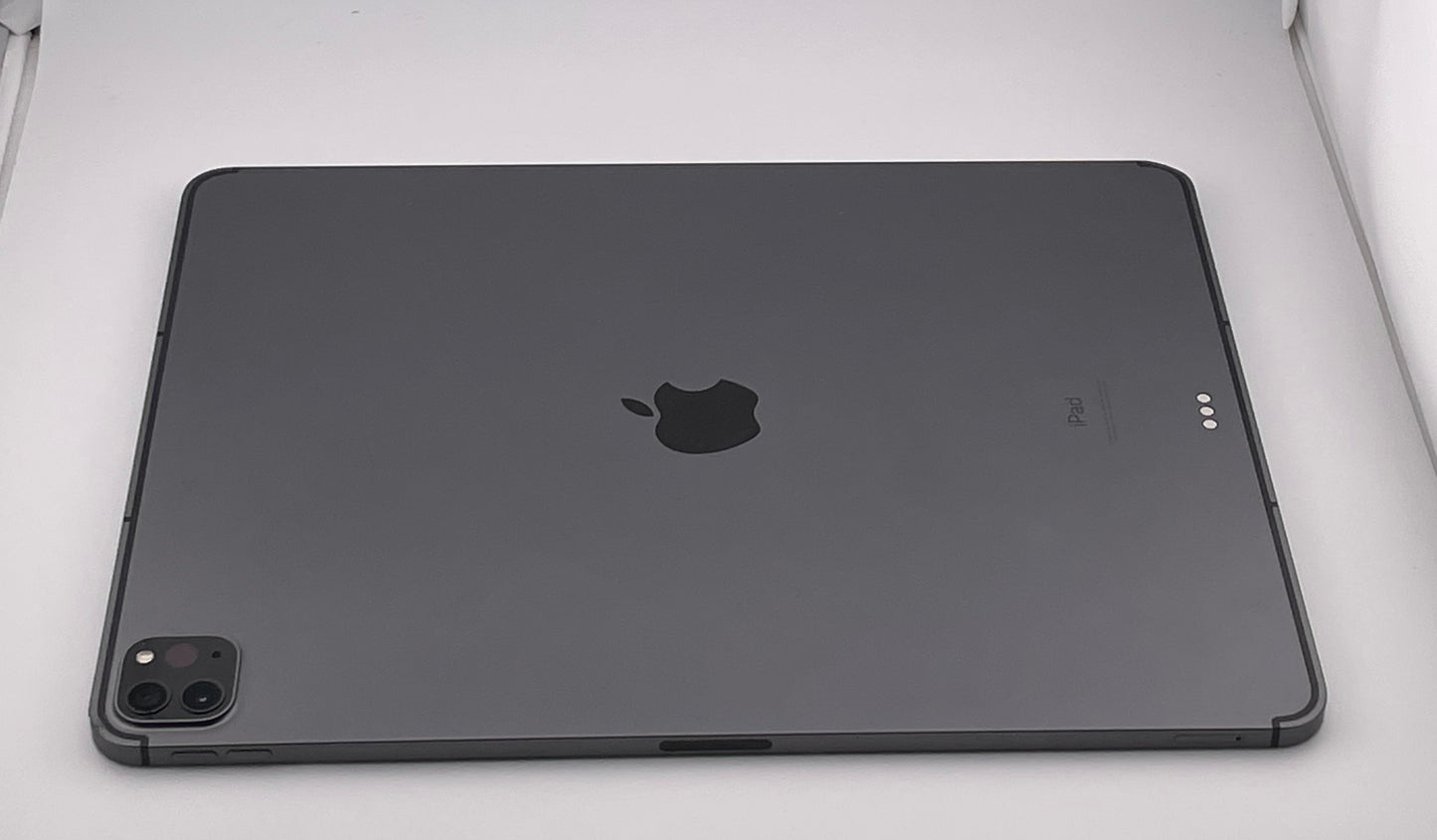 Apple iPad Pro 12.9 5th Generation 128GB Cellular WiFi A2379 Space Gray Good