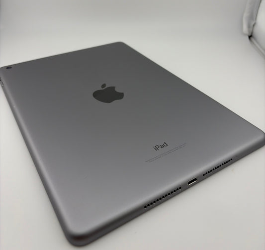 Apple iPad 6th Generation 32GB WiFi A1893 Space Gray Good