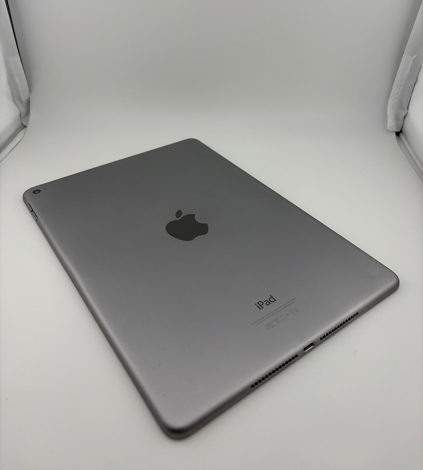 Apple iPad Air 2 128GB Wi-Fi A1566 Space Gray Used