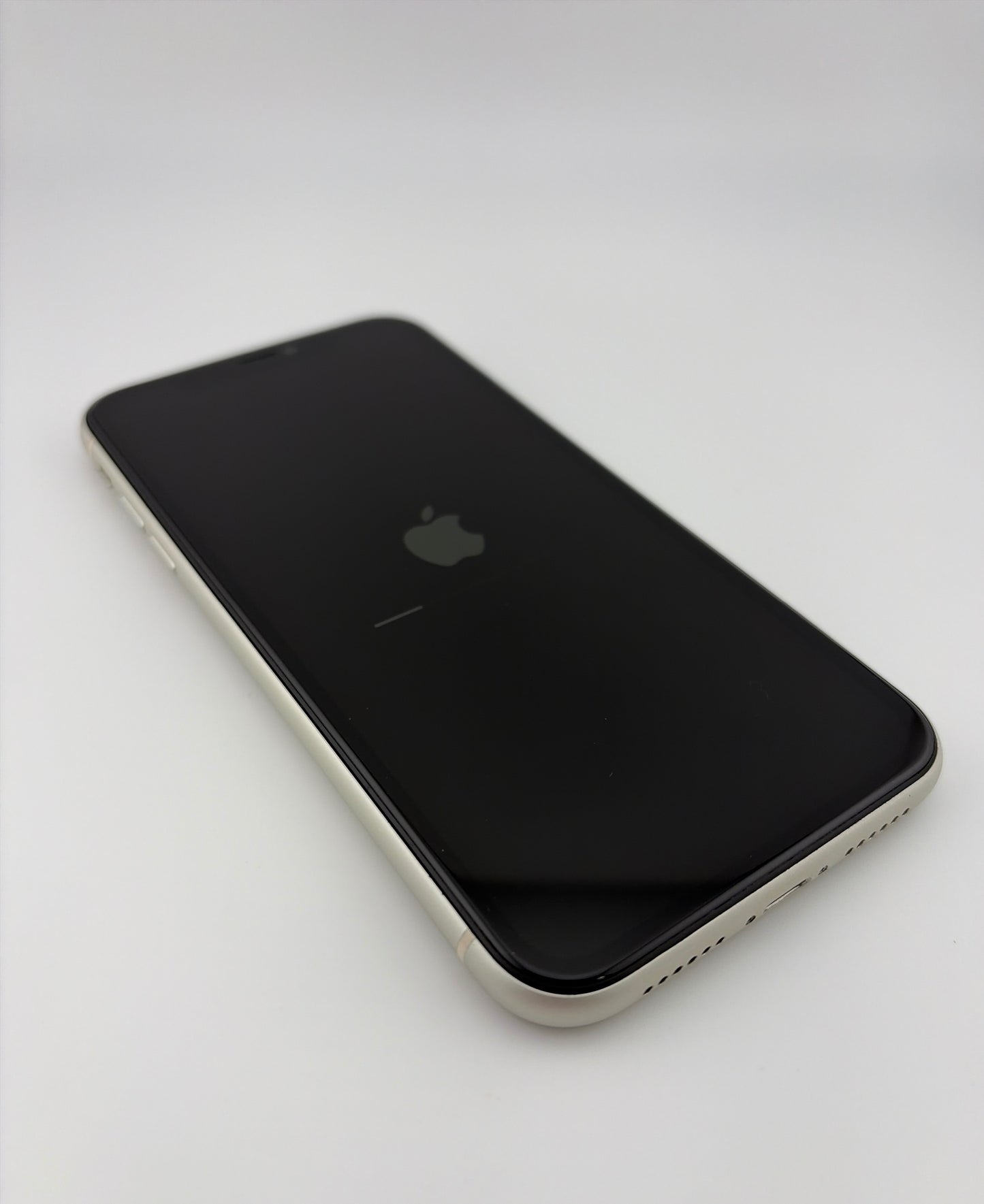 Apple iPhone 11 64GB Unlocked White A2111 BH > 80% Used
