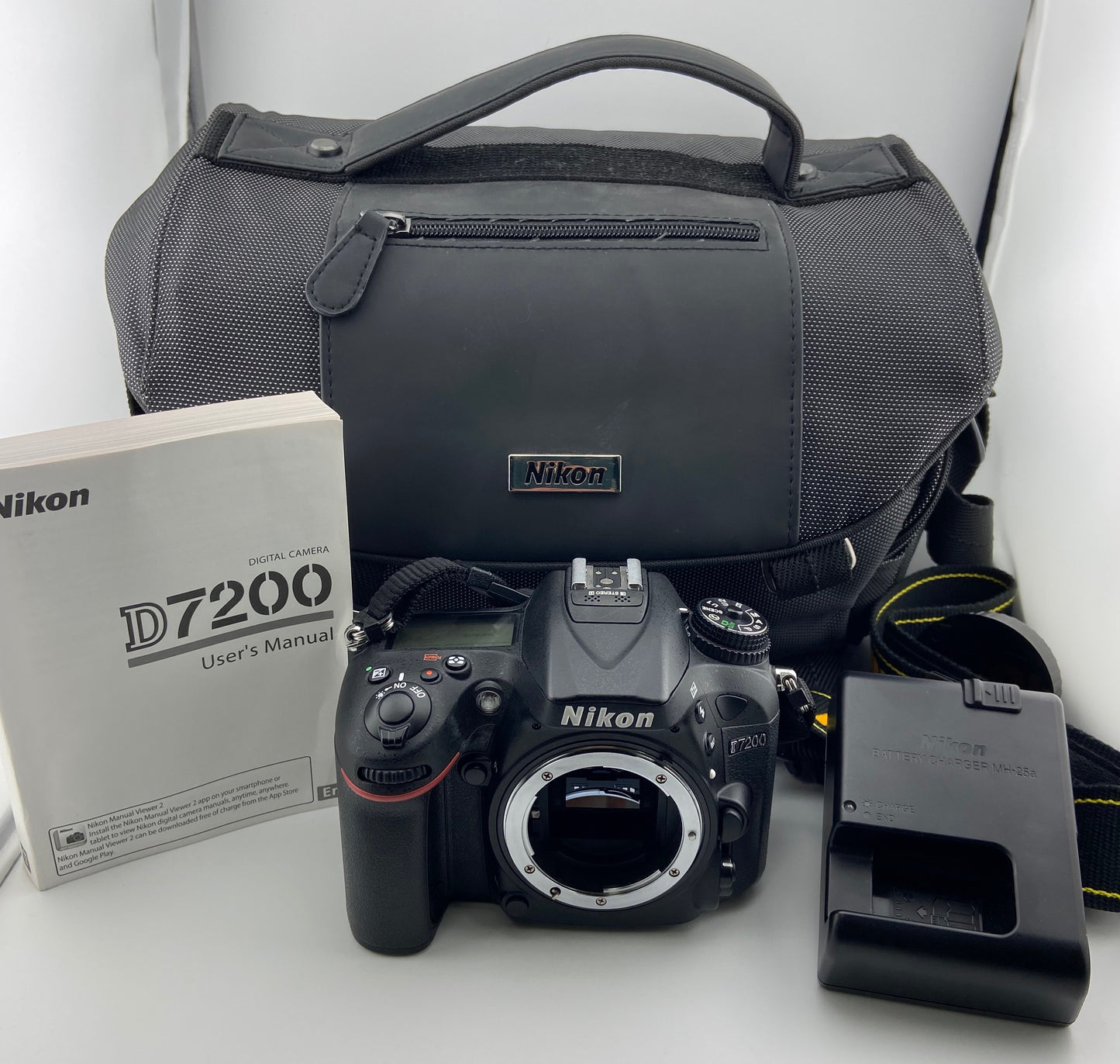 Nikon D7200 DSLR Camera Body Only Low Shutter 2539 Excellent
