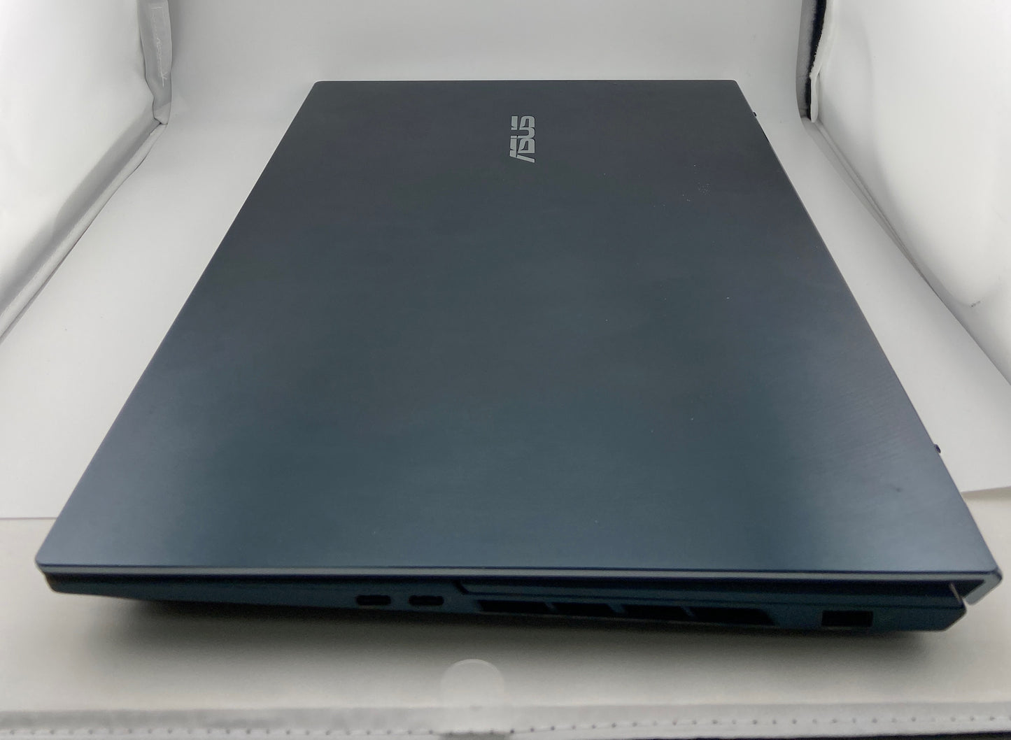 ASUS Zenbook Pro Duo 15 OLED UX582LR Intel i7-10870H 16GB RAM RTX 3070 AS-IS