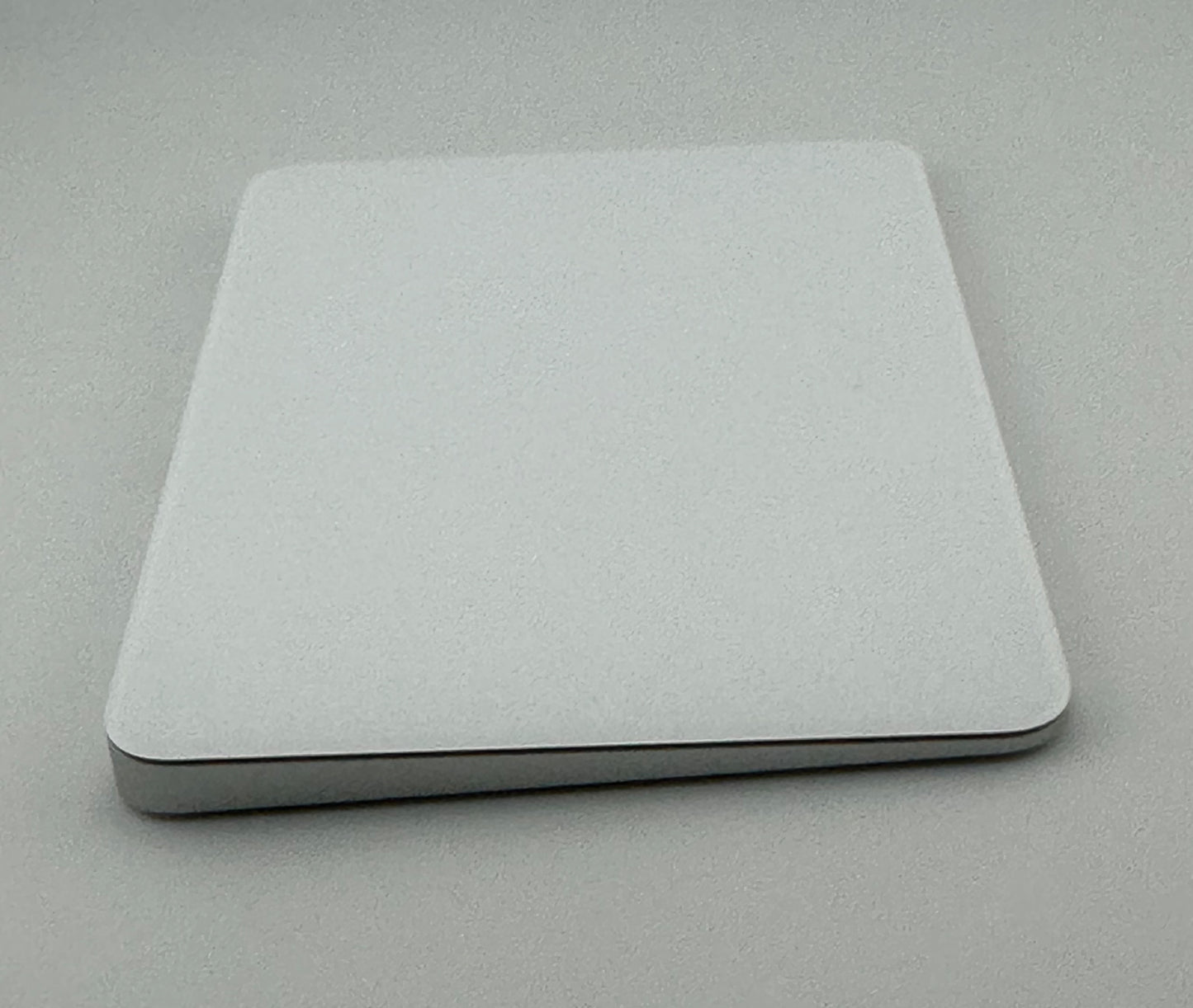 img-hash:dabd46d343e358ce2e0ac0d670fbe931b3082e994b824e0c9df84f43747cd8c5