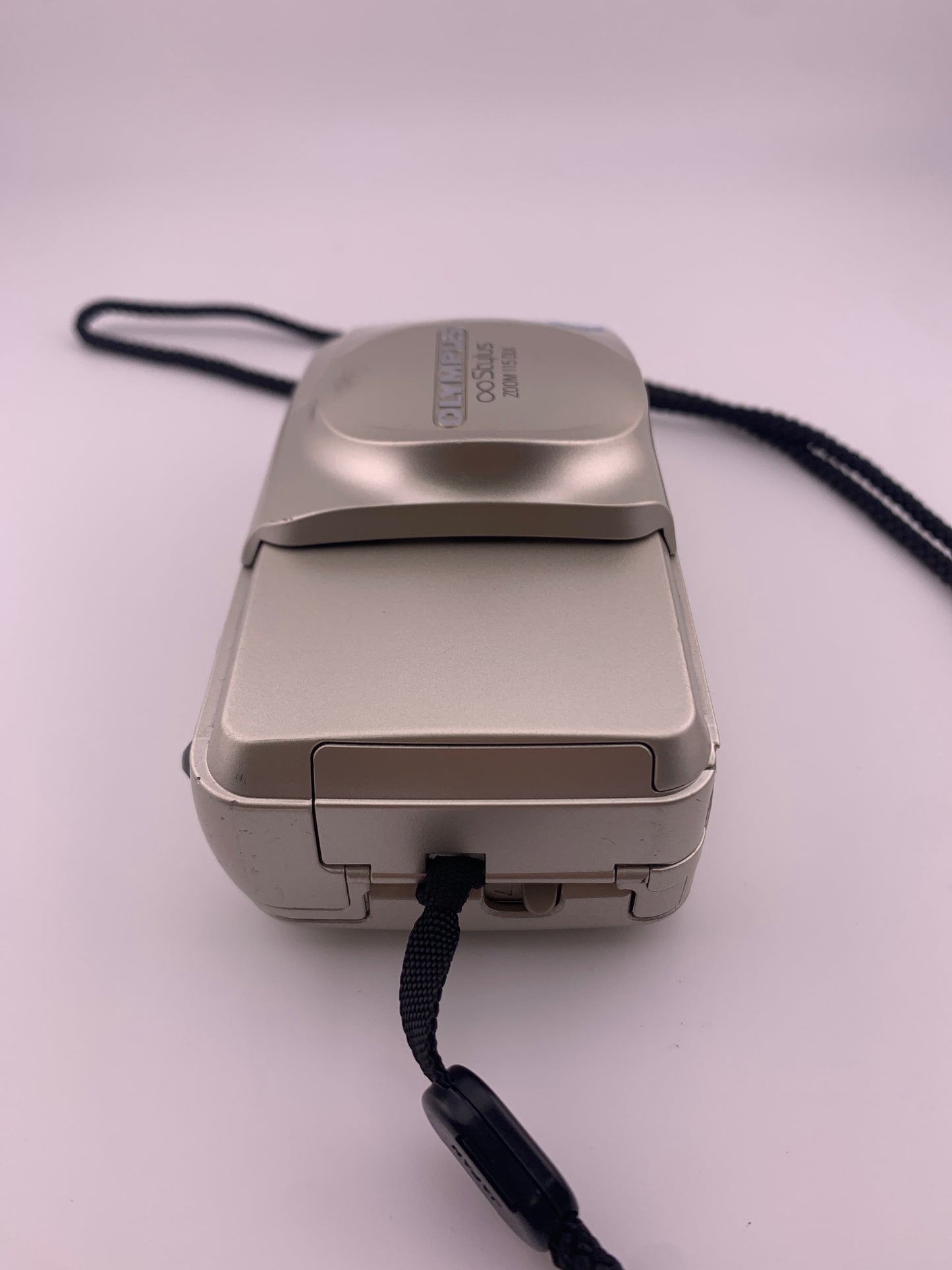 Olympus Stylus Zoom 115 DLX Point and Shoot Camera